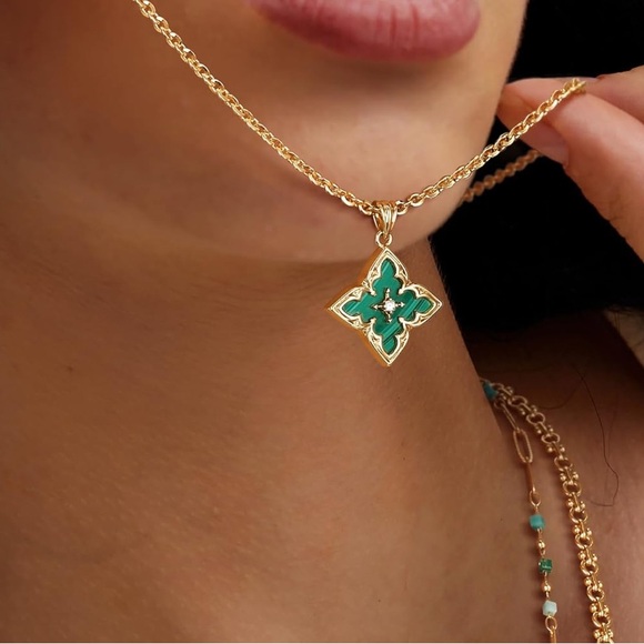 Jewelry - Gold Malachite Stone Clover Necklace